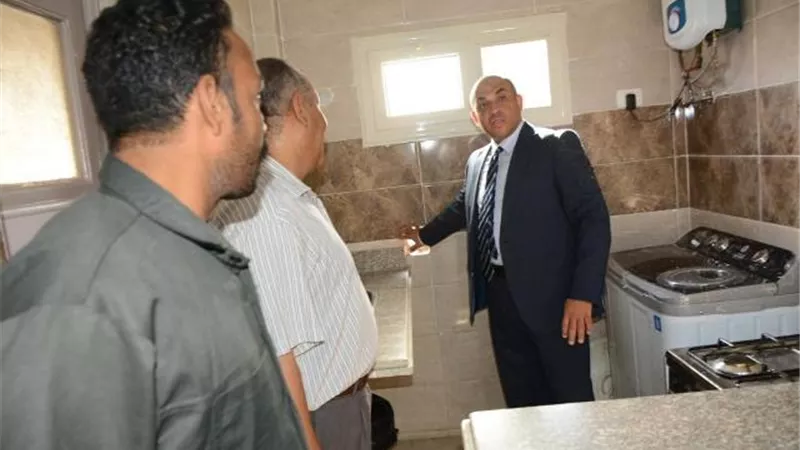 عبدالعليم يتفقد أعمال تطوير وتجديد استراحات أعضاء هيئة التدريس