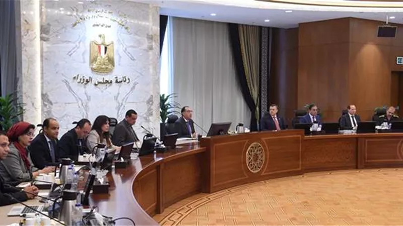 مدبولي يتابع الموقف التنفيذي لـ