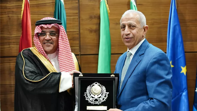 خبراء من (13) دولة يناقشون تعزيز التعاون الدولي والإقليمي لإدارة الحدود لمكافحة التهريب ومواجهة التحركات الإرهابية