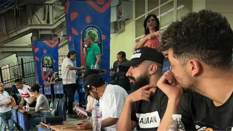 عبد الله جمعة يؤازر الزمالك أمام طلائع الجيش من المدرجات