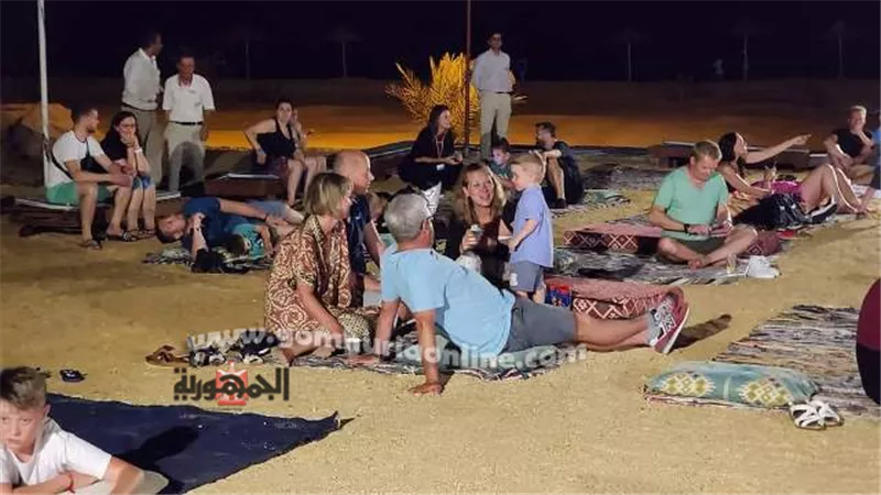 تنشيط السياحة في مرسى علم بخيام بدوية على الشواطئ