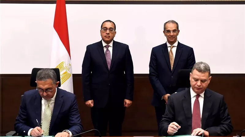 وزير الاتصالات:العمل على جذب المزيد من الشراكات الإقليميةوالدولية