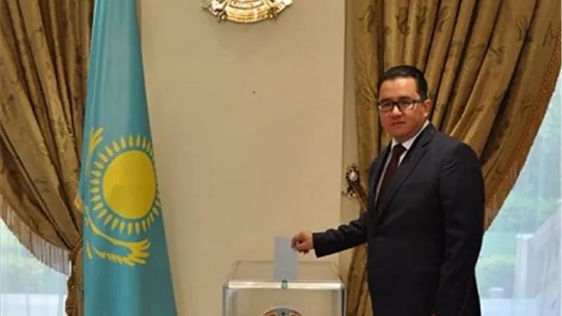 ايساغالييف يدلى بصوته فى الانتخابات الرئاسية الكازاخية