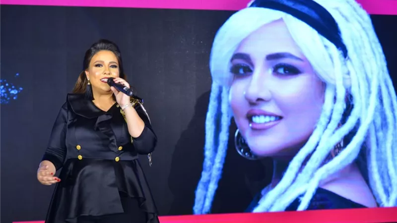 نجوم الفن والغناء يحتفلون بانطلاق ألبوم مى كساب 