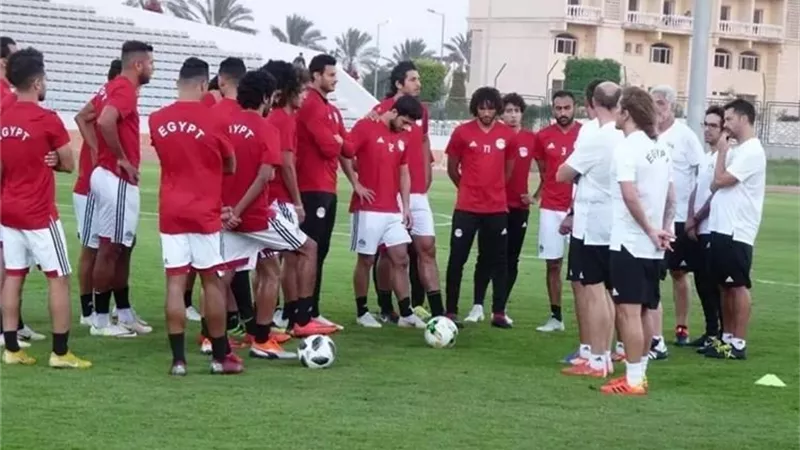 ايهاب لهيطة يكشف حقيقة خروج لاعبين من المعسكر لاستكمال الدوري