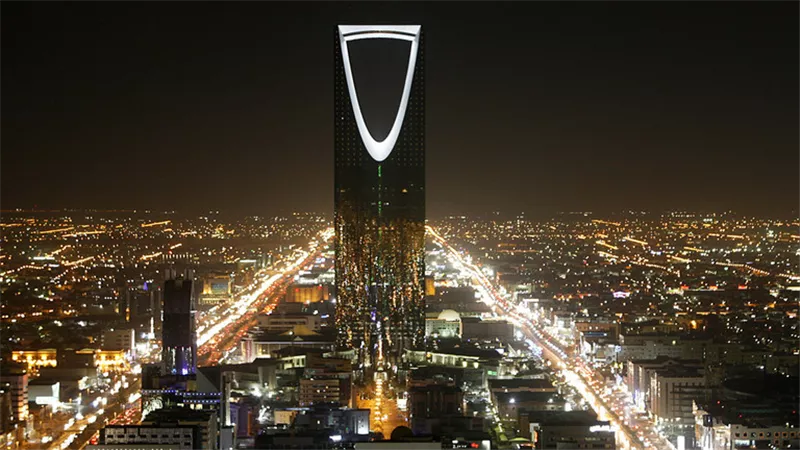 السعودية تطلق التأشيرة الإلكترونية لتعزيز قطاع السياحة