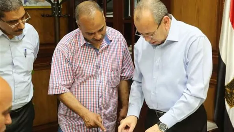 محافظ كفرالشيخ يتابع انهاء اجراءات الحج للعام الحالى