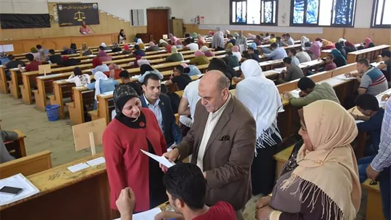 إنتظام امتحانات حقوق السادات فى اليوم الاول