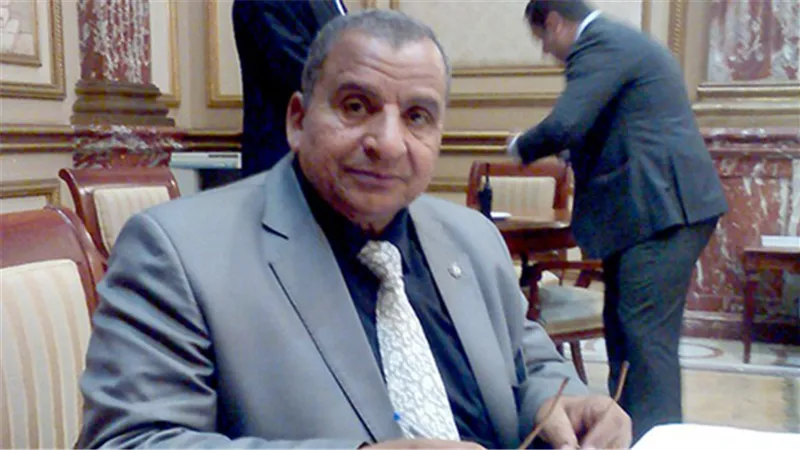 برلماني يقدم بيان عاجل حول عدم جاهزية طرق السويس قبل بطولة افريقيا