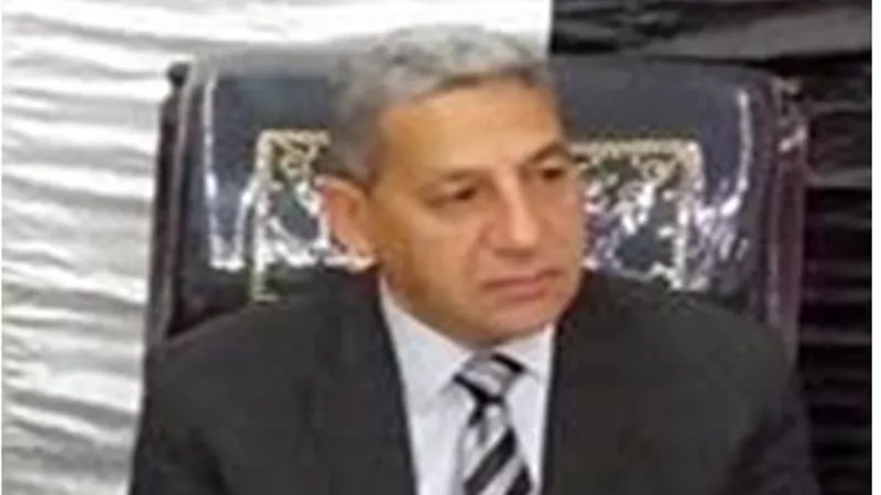 مصرع لواء شرطة واصابة زوجتة علي طريق الاسماعيلية الصحراوى