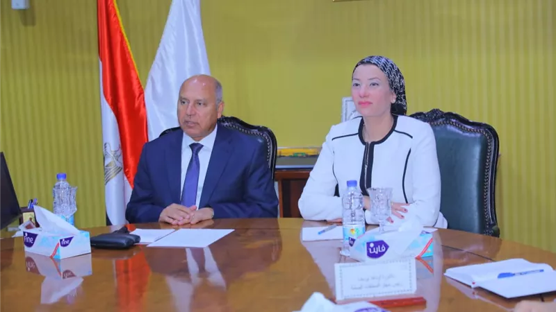 وزيرا النقل والبيئة يبحثان التوسع في مجال وسائل النقل صديقة البيئة