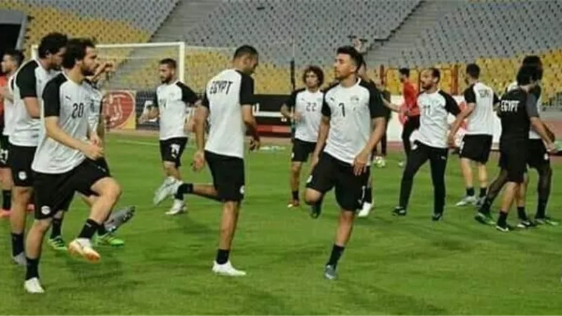 ثنائى سموحة يغادر معسكر الفراعنة بعد استبعادهم من القائمة النهائية لمنتخب مصر