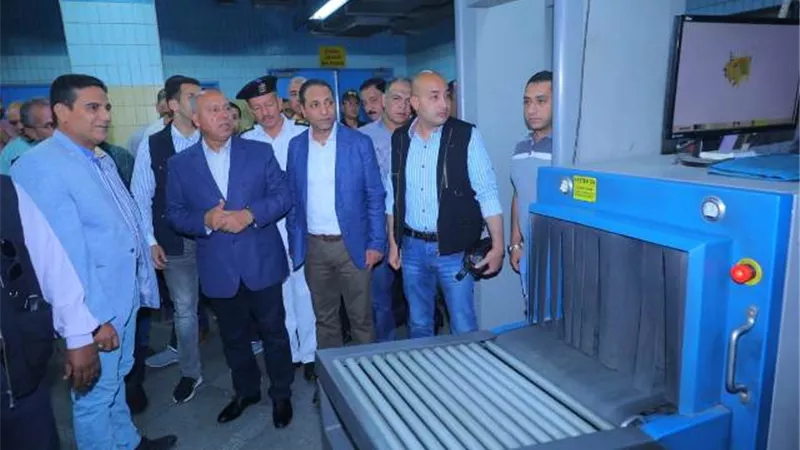 وزير النقل يعلن فتح محطات 