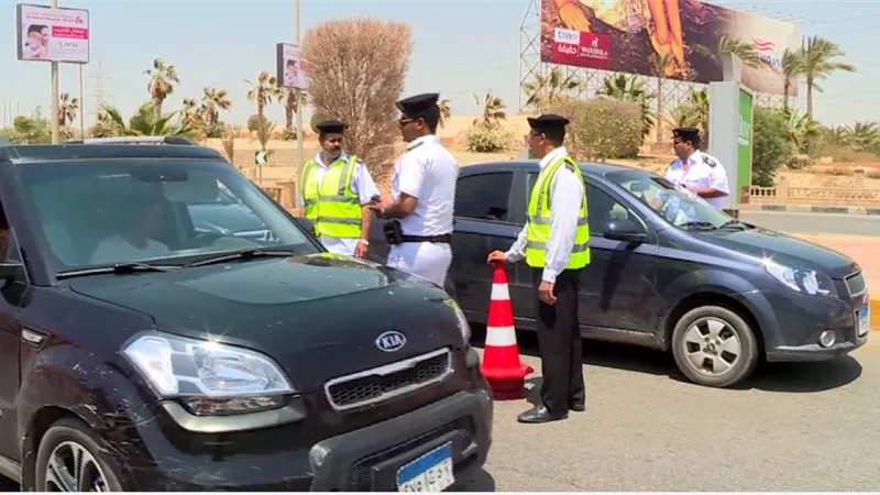 انتشار مكثف للحملات المرورية بالقاهرة والجيزة