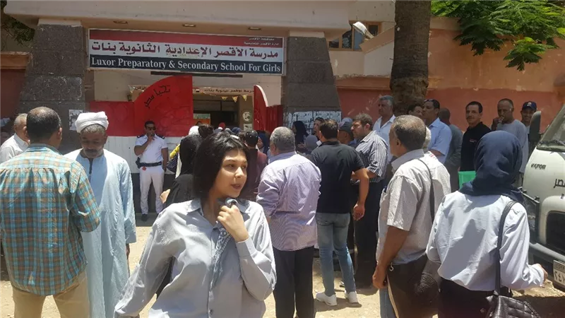 تباين فى آراء طلاب الثانوية حول إمتحان اللغة الإنجليزية بالأقصر