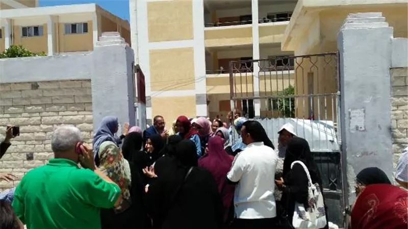 لأول مرة.. فرحة ابناء مطروح في امتحان الانجليزي