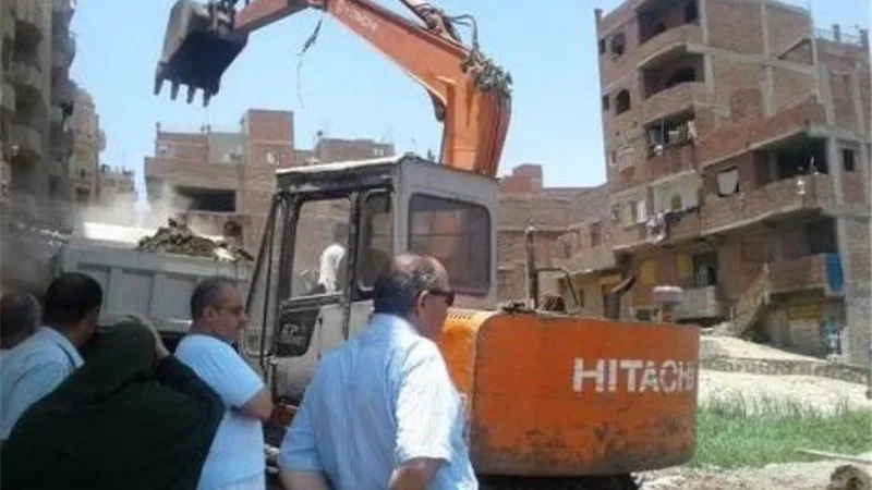 ازالة فورية لحالة تعدي على نهر النيل بالواسطى