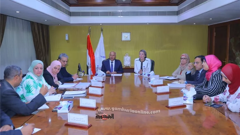 كامل الوزيربحث مشروع تطويرقطارابوقيرمع وزيرالبيئة