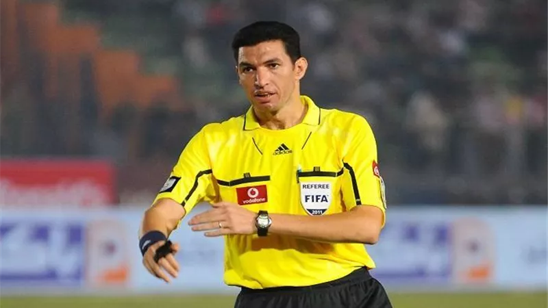 خلال ساعات.. الاتحاد الأفريقى يحسم موقف الحكم الدولى جهاد جريشة