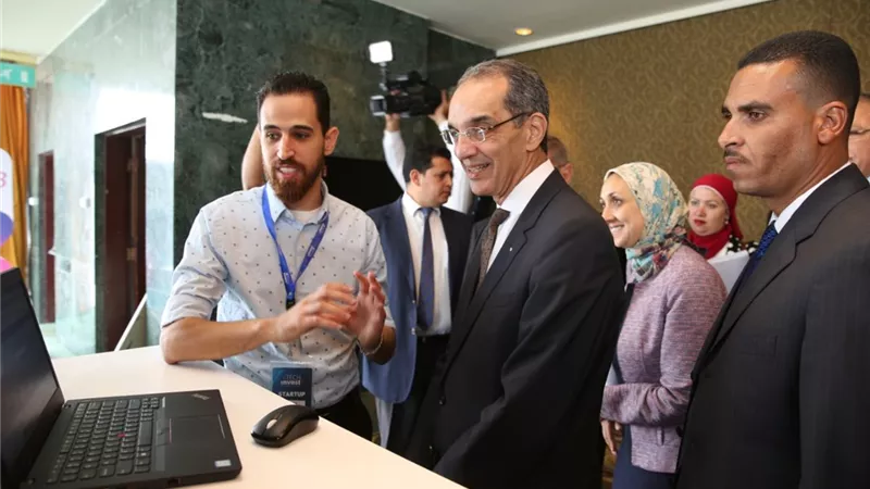 وزير الاتصالات : بدء انشاء الأكاديمية الرقمية 