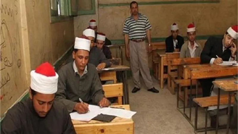 بعد دقائق.. طلاب الثانوية الأزهرية يؤدون امتحان التاريخ