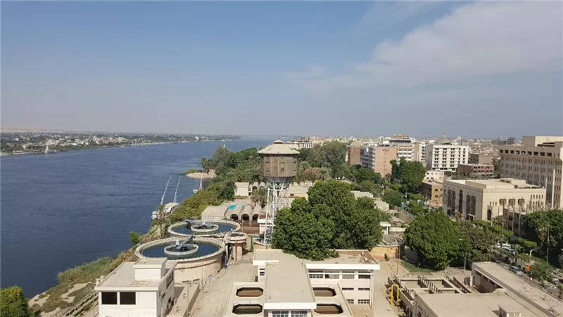 الخوف من العلاج وراء قفزة الموت من السادس بالأقصر