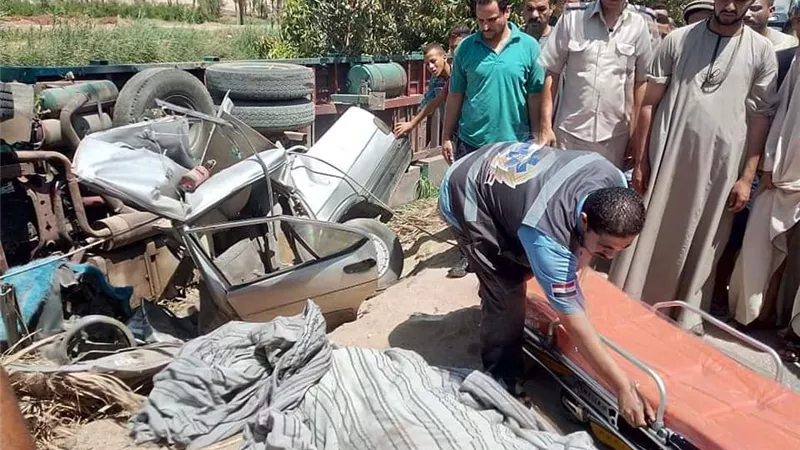 مصرع شخص واصابة اخر في حادث تصادم بالبداري