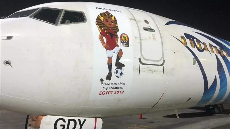 تميمة بطولة كأس الأمم الافريقية تزين اسطول مصر للطيران .. صور
