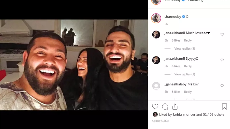 محمد الشرنوبى يعلق عن خطوبته بصورة