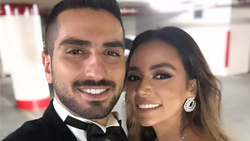 خطيبة محمد الشرنوبى تكشف عن موعد الزفاف