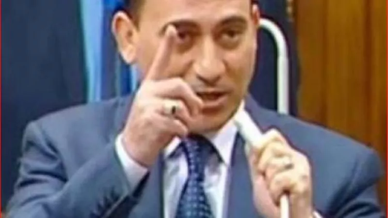 برلمانى يطالب باستدعاء وزيرة الصحة للبرلمان لحل ازمات مستشفى ادكو