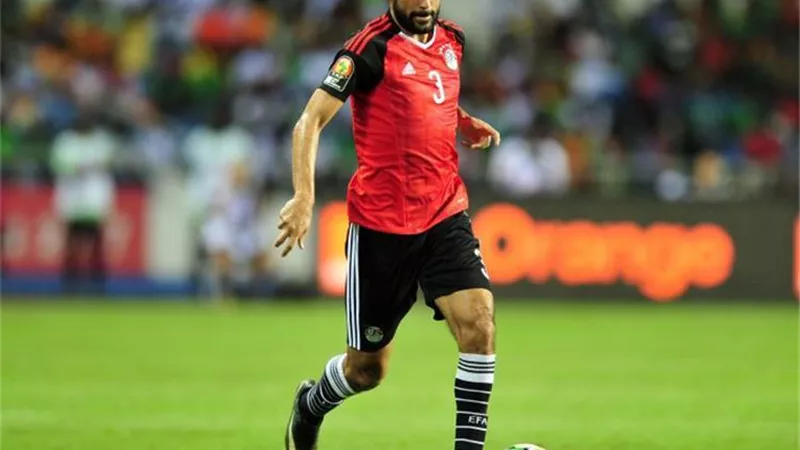 كابتن منتخب مصر يصدم ادارة الاهلى