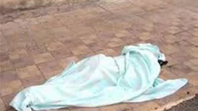 مصرع طفل سقط من أعلى سلم منزله بالبحيرة