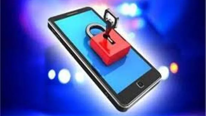 شاهد.. كيف تحمي هاتفك من القرصنة الإليكترونية