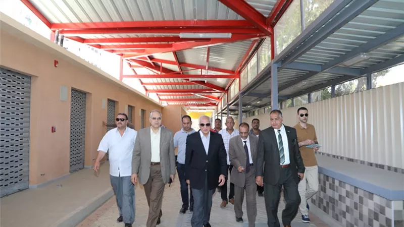 إنشاء 118 باكية حضارية للباعة الجائلين بسوق زنين بالجيزة .. صور