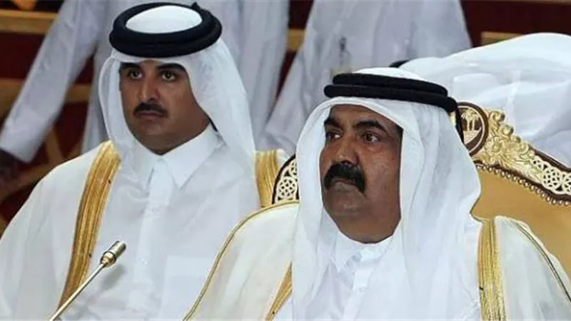 ظهور والد أمير قطر في مستشفى للأمراض العقلية يشعل السوشيال ميديا .. فيديو وصور