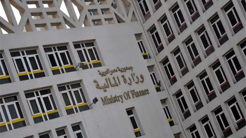 بدء صرف رواتب موظفى الدولة 23 مايو القادم