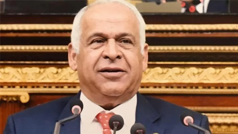 فرج عامر يشيد بدعوة الفريق مهاب مميش لنجوم نيجيريا بزيارة قناة السويس