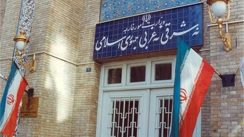 إيران تستدعي السفير البريطاني في طهران