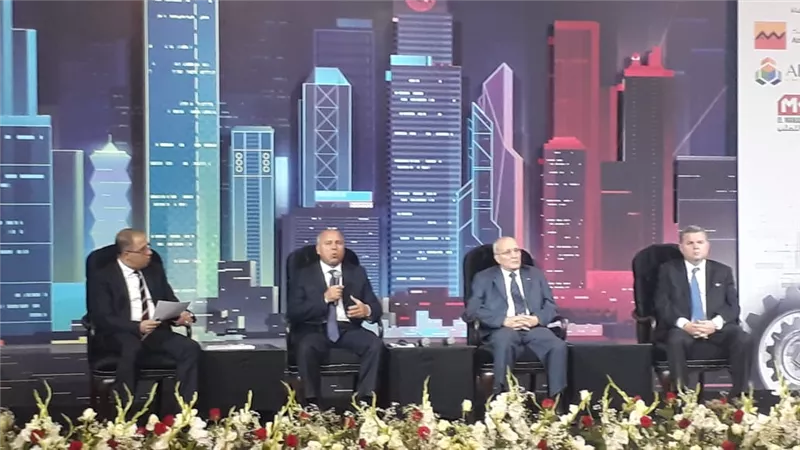 وزير النقل : دعم كامل من القيادة السياسية لكافة الشركات المصرية