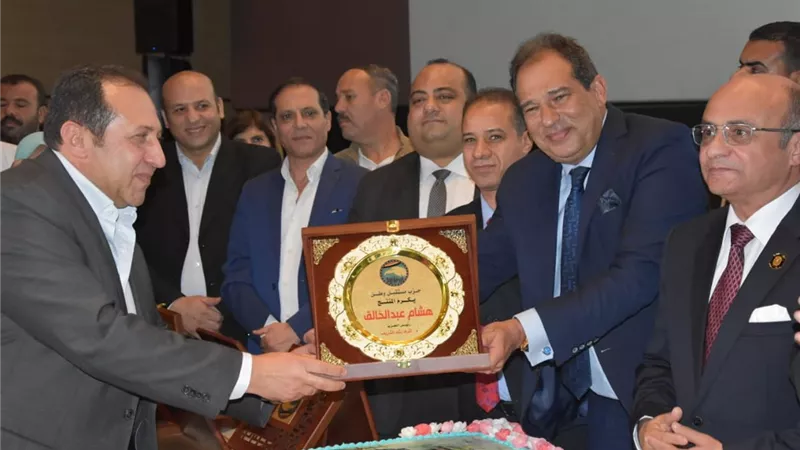 بحضور 250 نائبا.. مستقبل وطن يكرم أبطال ''الممر''