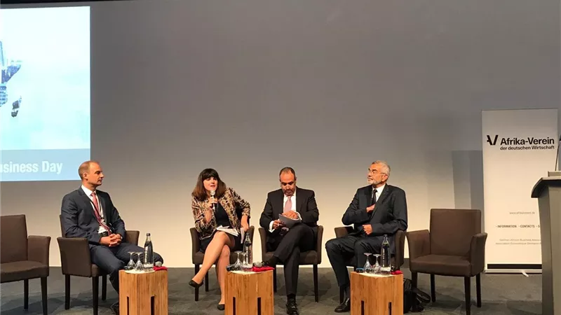 السفير المصري في برلين يشارك في الجلسة النقاشية حول تعزيز الاقتصاد الأزرق في افريقيا