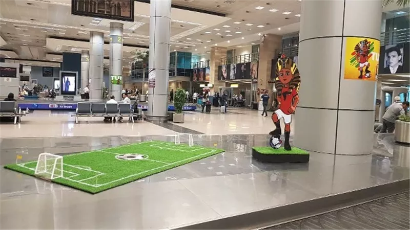 بالصور - مطار القاهرة الدولي يتزين لإستقبال بطولة كأس الأمم الإفريقية