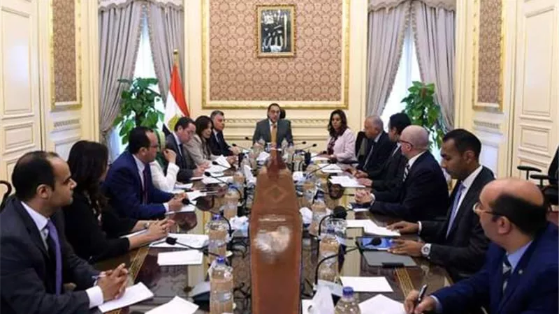 رئيس الوزراء يُكلف بسرعة إنهاء إجراءات تمويل أصحاب الورش بمدينة دمياط للأثاث
