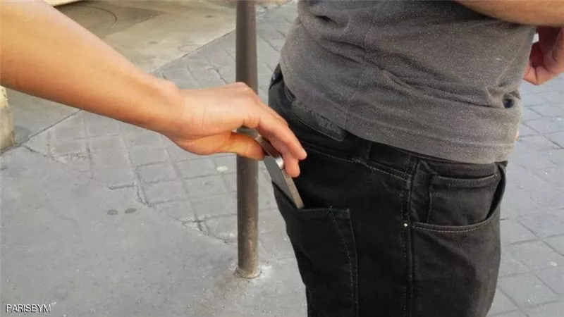 تقنية جديدة تمنع سرقة هاتفك من الجيب الخلفي