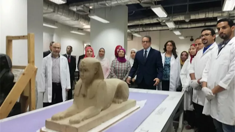 وزير الآثار يتفقد مستجدات العمل بالمتحف القومى للحضارة لاستقبال المومياوات الملكية