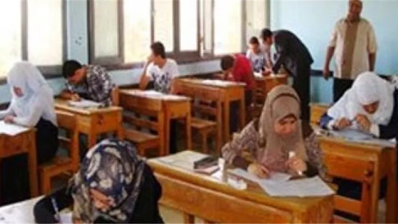 اغماءات وهبوط حاد لطلاب الدقهلية