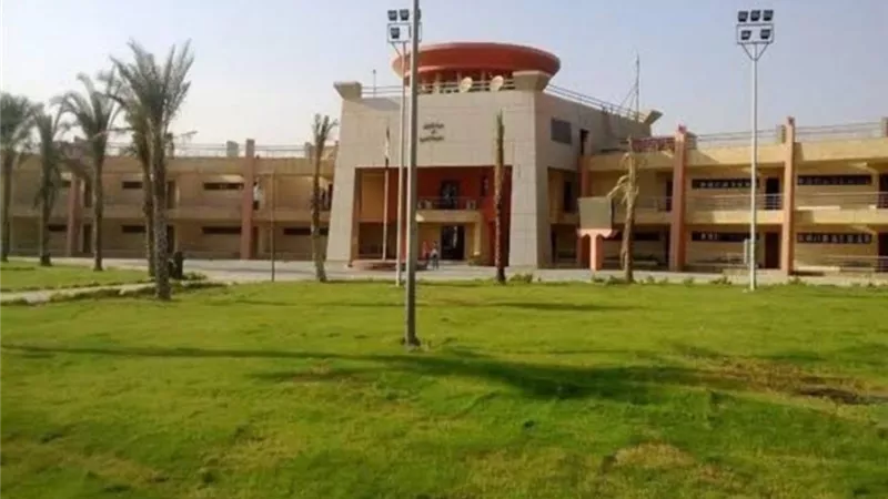 من اليوم وحتى ٢٧ الشهر الجاري فتح باب التقديم في مدارس المتفوقين