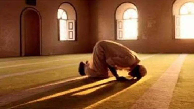 إذا كنت ممن يسهو فى الصلاة..الإفتاء تقدم لك الحل