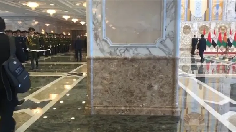 استعدادات في القصر الجمهوري البيلاروسي لاستقبال الرئيس السيسي.. فيديو